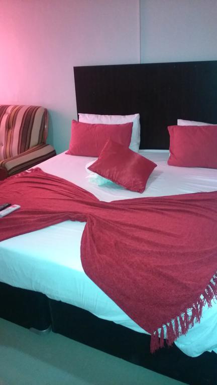 Valley Guest House Претория Екстериор снимка