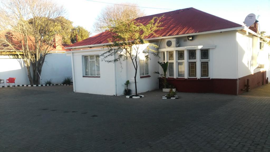 Valley Guest House Претория Екстериор снимка