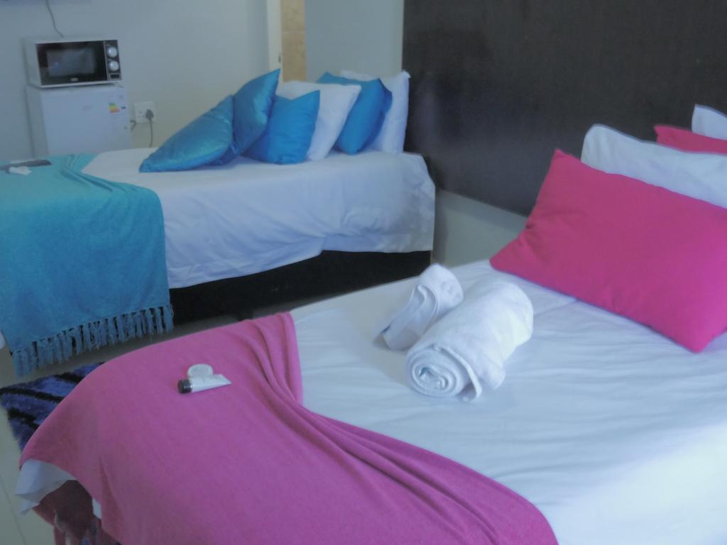 Valley Guest House Претория Екстериор снимка