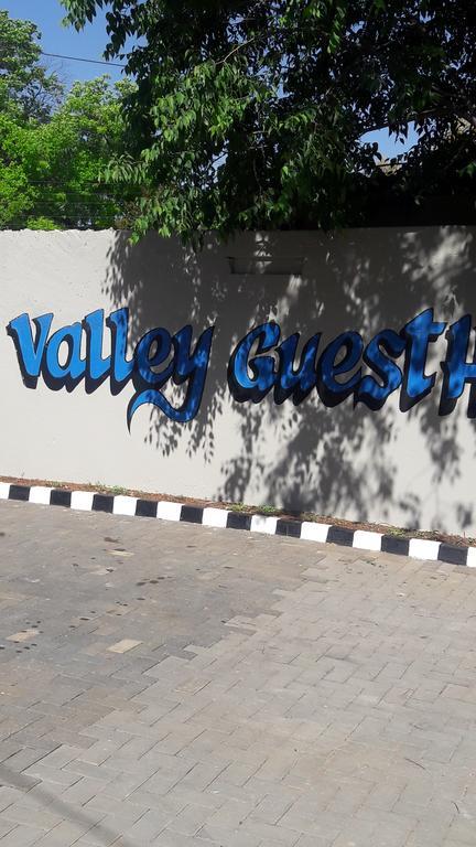 Valley Guest House Претория Екстериор снимка